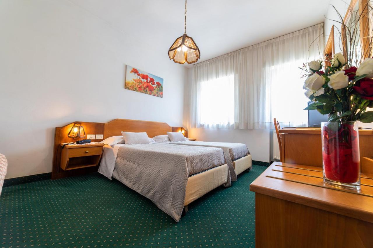 Hotel Ristorante Sagittario Φέλτρε Εξωτερικό φωτογραφία