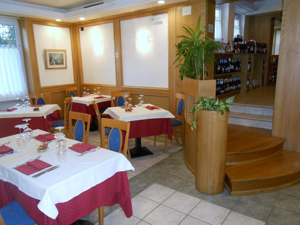 Hotel Ristorante Sagittario Φέλτρε Εξωτερικό φωτογραφία