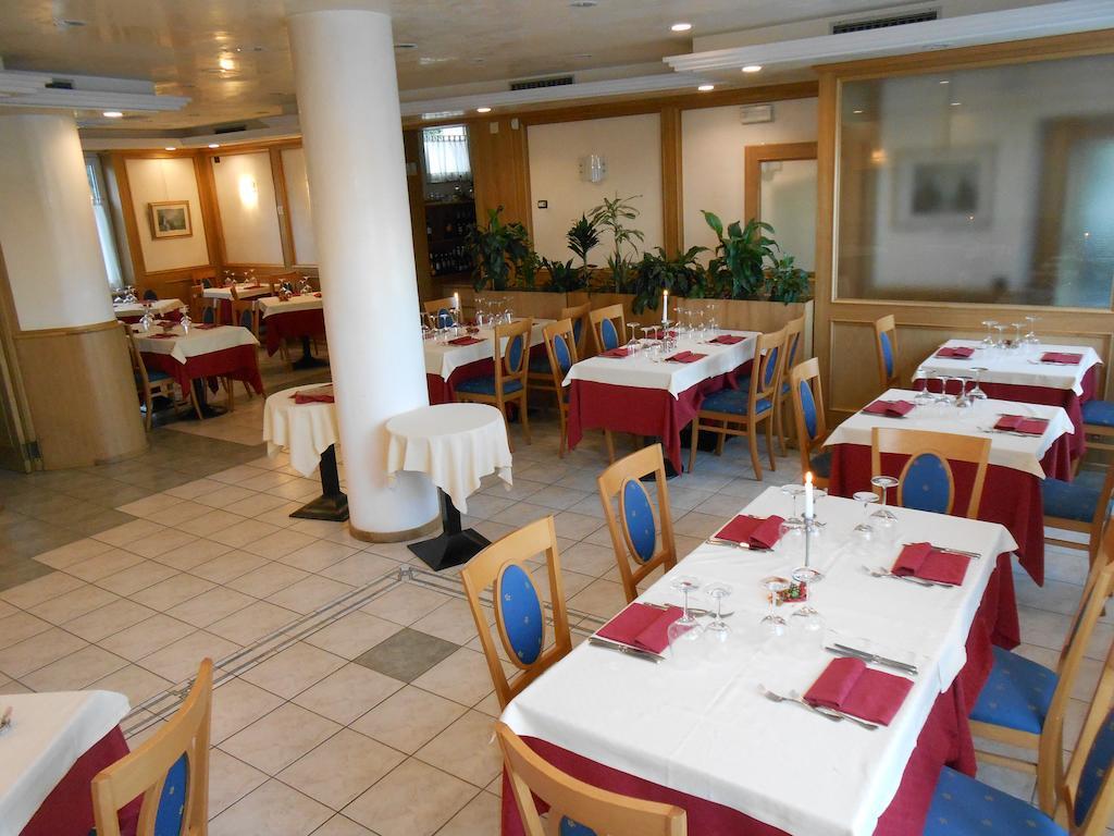 Hotel Ristorante Sagittario Φέλτρε Εξωτερικό φωτογραφία